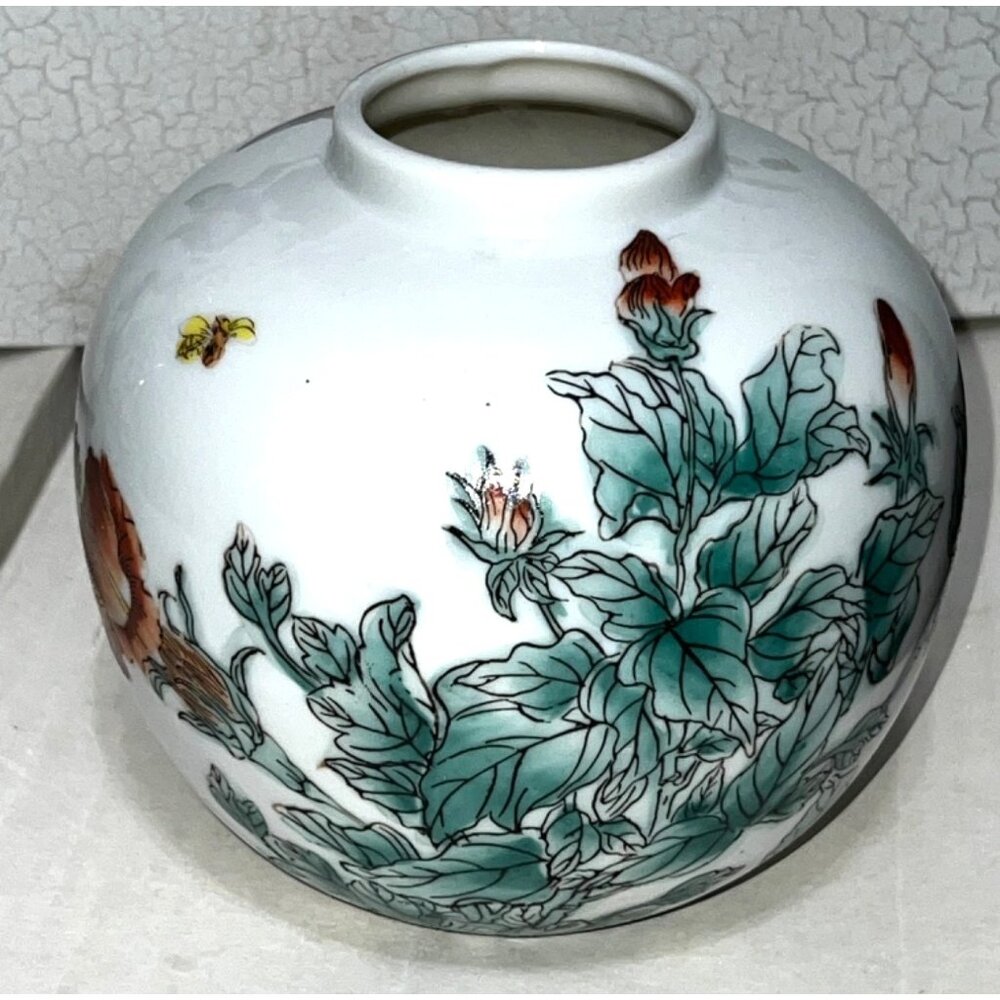 Nora Fenton Designs Hibiscus Flowers and Bees White background Porcelain Vase